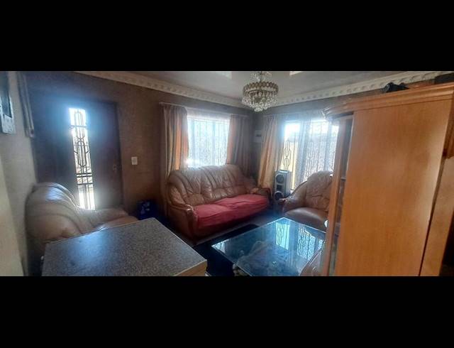 3 BEDROOM HOUSE FOR SALE IN DOBSONVILLE